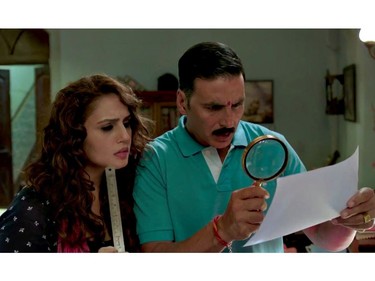Akshay Kumar and Huma Qureshi in scene from Jolly LLB 2.