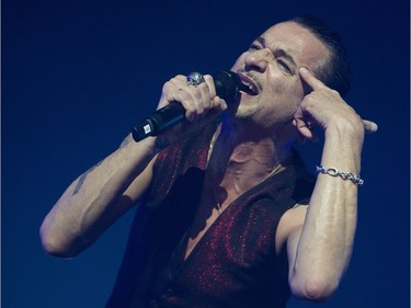 VANCOUVER. October 25 2017. Depeche Mode's lead singer Dave Gahan performs on stage at Rogers Arena, Vancouver, October 25 2017.  Gerry Kahrmann  /  PNG staff photo) ( Prov / Sun News ) 00051138A Story by Stuart Derdeyn [PNG Merlin Archive]
Gerry Kahrmann, PNG