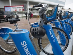 FILE PHOTO - Vancouver's Mobi bike share program is under scrutiny after Seattle's 500-bike and 50-plus station program, Pronto, will shut down Friday after making too little cash to survive.