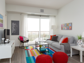 U-Six offers a variety of contemporary, open-concept studios as well as spacious two- and three-bedrooms units. All homes feature full kitchens, in-suite laundry and a bathroom for each bedroom.
