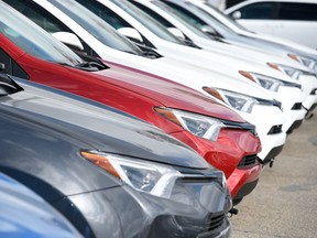 New vehicles sold in 2017 in Canada hit a record for a fifth consecutive year as nearly 2.04 million units left showrooms, according to DesRosiers Automotive Consultants Inc.
