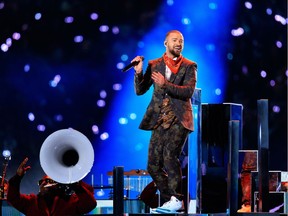 MINNEAPOLIS, MN - FEBRUARY 04:  Recording artist Justin Timberlake performs onstage during the Pepsi Super Bowl LII Halftime Show at U.S. Bank Stadium on February 4, 2018 in Minneapolis, Minnesota.