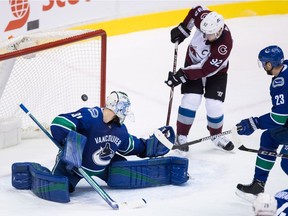 Gabriel Landeskog scores one of five power-play goals for the Avalanche on Tuesday.
