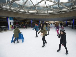 Looking to make the most of this week's cold snap in Vancouver? Head down to Robson Square ice rink for a spin and free hot chocolate this week.