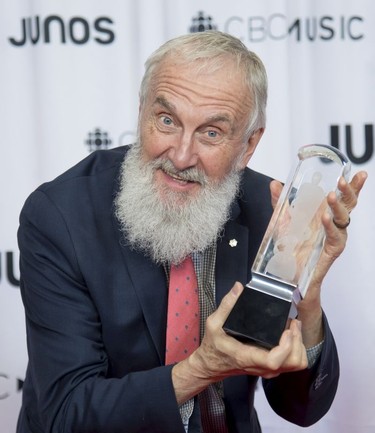 Fred Penner celebrates his Juno for Children's Album of the Year at the Juno Gala Dinner and Awards show in Vancouver, Saturday, March 24, 2018.