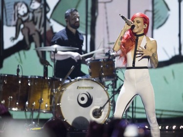 Lights performs at the Juno Awards in Vancouver, Sunday, March, 25, 2018.