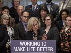 Alberta Premier Rachel Notley seems to believe that cooperating with B.C. on any energy issue may not be seen as a good thing by her political base in Alberta, writes Vancouver Sun columnist Vaughn Palmer.