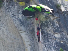 A base jumper is being rescued from Stawamus Chief.