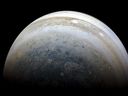Dieses am 2. Juli 2018 veröffentlichte NASA-Foto zeigt Jupiters südliche Hemisphäre, aufgenommen von der NASA-Raumsonde Juno auf dem Hinflug eines nahen Vorbeiflugs an dem Gasriesenplaneten.