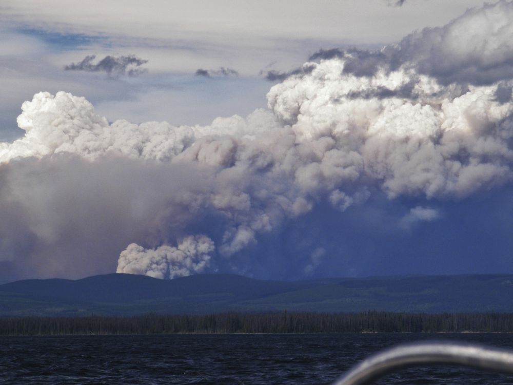 B.C. Wildfires 2018: Residents Continue To Defy Evacuation Orders ...