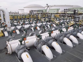 Kinder Morgan shareholders vote 99% in favour of Trans Mountain pipeline sale to Ottawa. Pipes are seen at the Kinder Morgan Trans Mountain facility in Edmonton, Alta., Thursday, April 6, 2017.