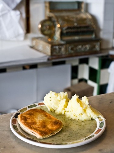 Pie & Mash at L.Manze's.