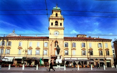 On the site of the ancient Roman forum, Piazza Garibaldi is the centre of Parma.