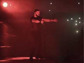 4 Engaging Consumer Experience Moments from Drake Tour It's All A