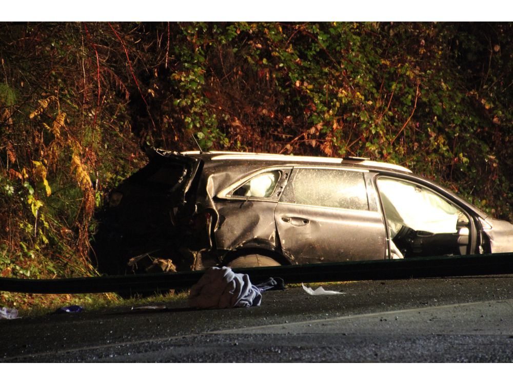 Highway closed after fatal crash in Burnaby Vancouver Sun