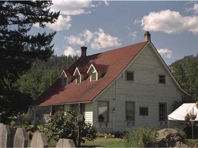 Fleming House is a two-storey structure built from hand-hewn pine logs in 1871 by Frederick Brent.