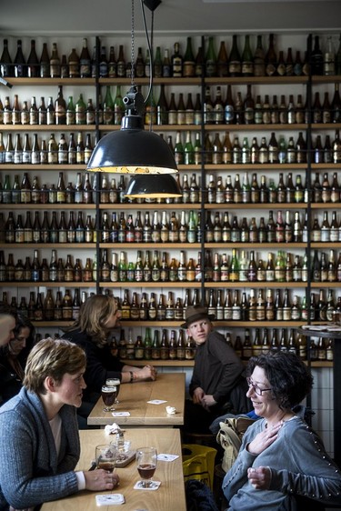 Enjoying some beers inside Brouwerij 't IJ.