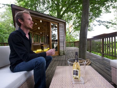 The Perching Bar: The world's first Champagne bar in the trees (near Verzy).