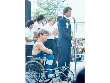 Rick Hansen and then Vancouver mayor Gordon Campbell at the end of the Man in Motion tour.