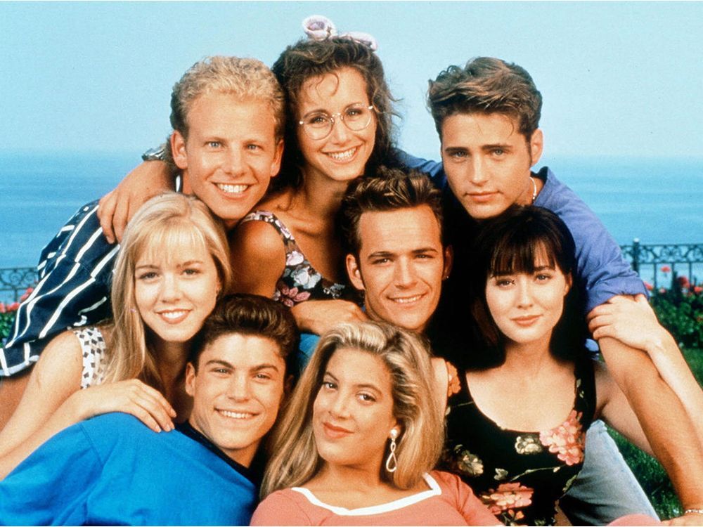 Beverly Hills 90210 Reboot Set To Shoot In North Vancouver The Woodstock Sentinel Review