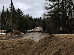 A motorist died after plunging into a creek swollen with meltwater and rain that feeds into the Ottawa River. The accident happened on Chemin Bronson Bryant, just south of Rue de Clarendon, west of Quyon in the Municipality of Pontiac.