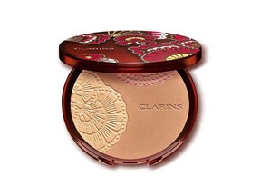 Clarins Bronzing Compact.