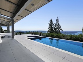 The winning entry by GD Nielsen Homes features an infinity pool that takes full advantage of the property’s southern exposure.