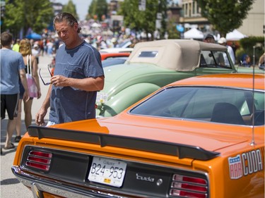 Hats Off Day is a huge, one-day street festival featuring a colourful main-street style parade followed by a big street party. Hastings Street from Boundary Road to Gamma Avenue is car-free for the event.