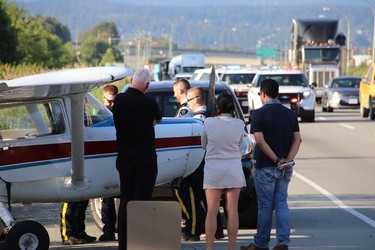 Mechanical issues forced a student pilot and an instructor to land a small plane on Highway 17 in Surrey Friday night.