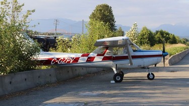 Mechanical issues forced a student pilot and an instructor to land a small plane on Highway 17 in Surrey Friday night.