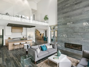 The best way to create a custom stone blend is to visit a K2 Stone location where experienced staff can help you visualize and create the perfect stone veneer blend for your fireplace space.