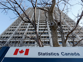 Statistics Canada could not justify plans to collect data about Canadians' financial transactions without their knowledge or consent, said Privacy commissioner Daniel Therrien.