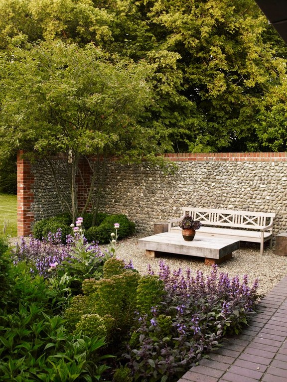 Brian Minter Emily Erlam brings environmental sensitivity, inspiration