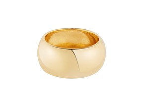 Mejuri Chunky Edition gold ring.