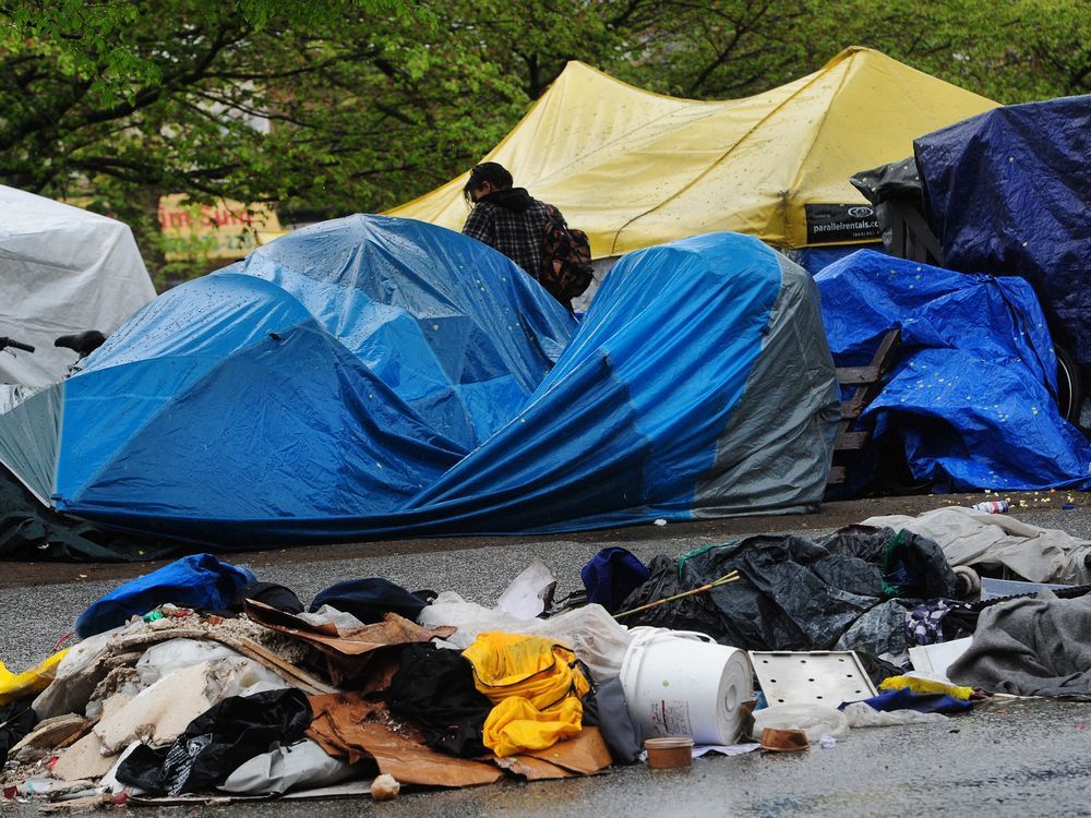 Fire spreads to multiple tents at Vancouver's Oppenheimer Park ...