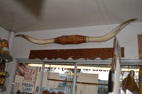 A Texas longhorn is part of the decor.