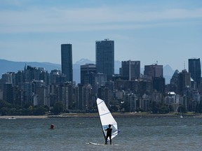 It's a mostly sunny long weekend for Metro Vancouver. There's a few clouds rolling in on Sunday afternoon but otherwise it looks clear with seasonal temperatures in the mid 20s.