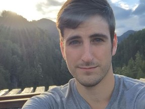 Jordan Brashears appeared to die after falling off a cliff while posing for a selfie.