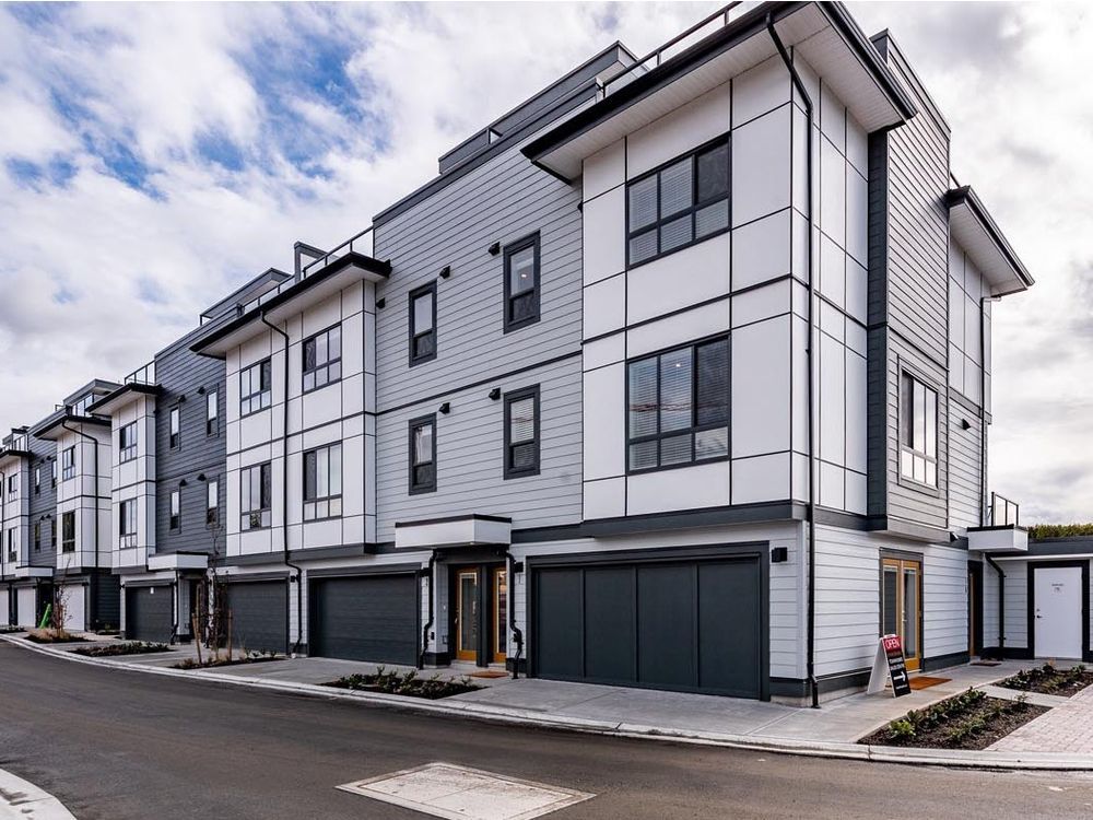 Abbotsford townhome project holds presale lottery Vancouver Sun
