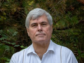 Author Gary Engler tries to more than entertain with his mystery novel American Fascism. He aims to persuade readers that ‘there are people out there who hate reality-based journalism and democracy. They want to destroy both. We must stop them.’