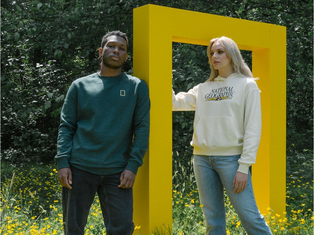 National geographic sweatshirt online yellow