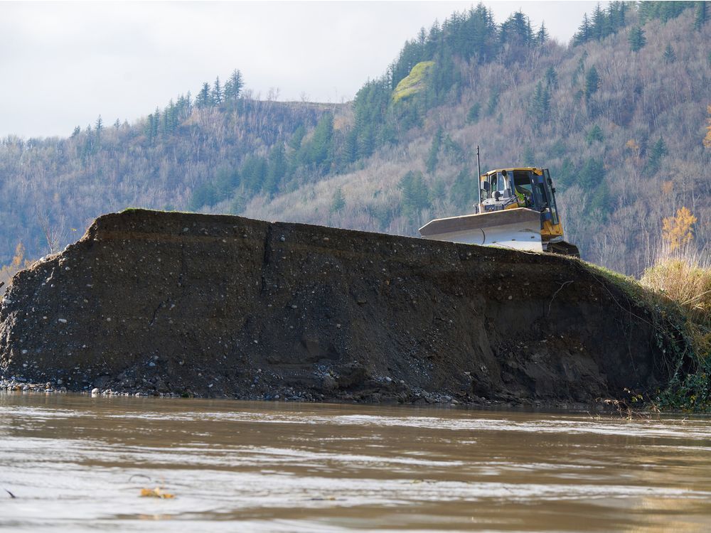  Repair work on the Sumas Dike at the Number 4 and Marion Road location on Nov. 19, 2021.