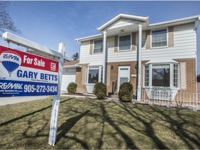 Ontario Premier Doug Ford wants to greatly accelerate construction to solve housing unaffordability, but Ontario NDP leader Andrea Horvath says he should be looking to B.C. for ways to reduce speculation. (Photo: House in suburban Toronto)