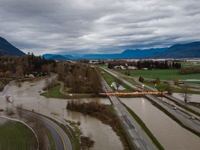 Mission to install temporary storm surge barrier as Fraser continues to rise On December 1, 2021, a Tiger Dam will be placed over all lanes of the closed Trans-Canada Highway near the flooded Sumas River.