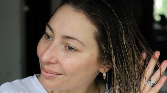 Nadia Albano: It might be time for clarifying shampoo