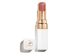 CHANEL Rouge Coco Bloom.