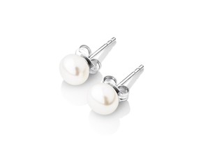 Michael Hill pearl stud earrings.