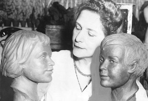 Die Anthropologin Frau Erna V. Van Baiersdorf formte Büsten der beiden Kinder, die im Januar 1953 im Stanley Park ermordet aufgefunden wurden