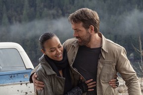 Zoe Saldana as Laura and Ryan Reynolds as Big Adam in The Adam Project.