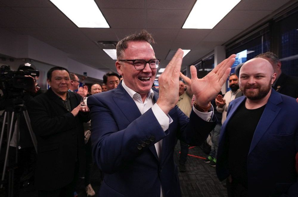 BC Liberal leader Kevin Falcon glides to victory in Vancouver